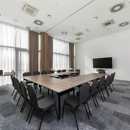 Hotel Hampton By Hilton Poznan Swarzędz Esterno foto