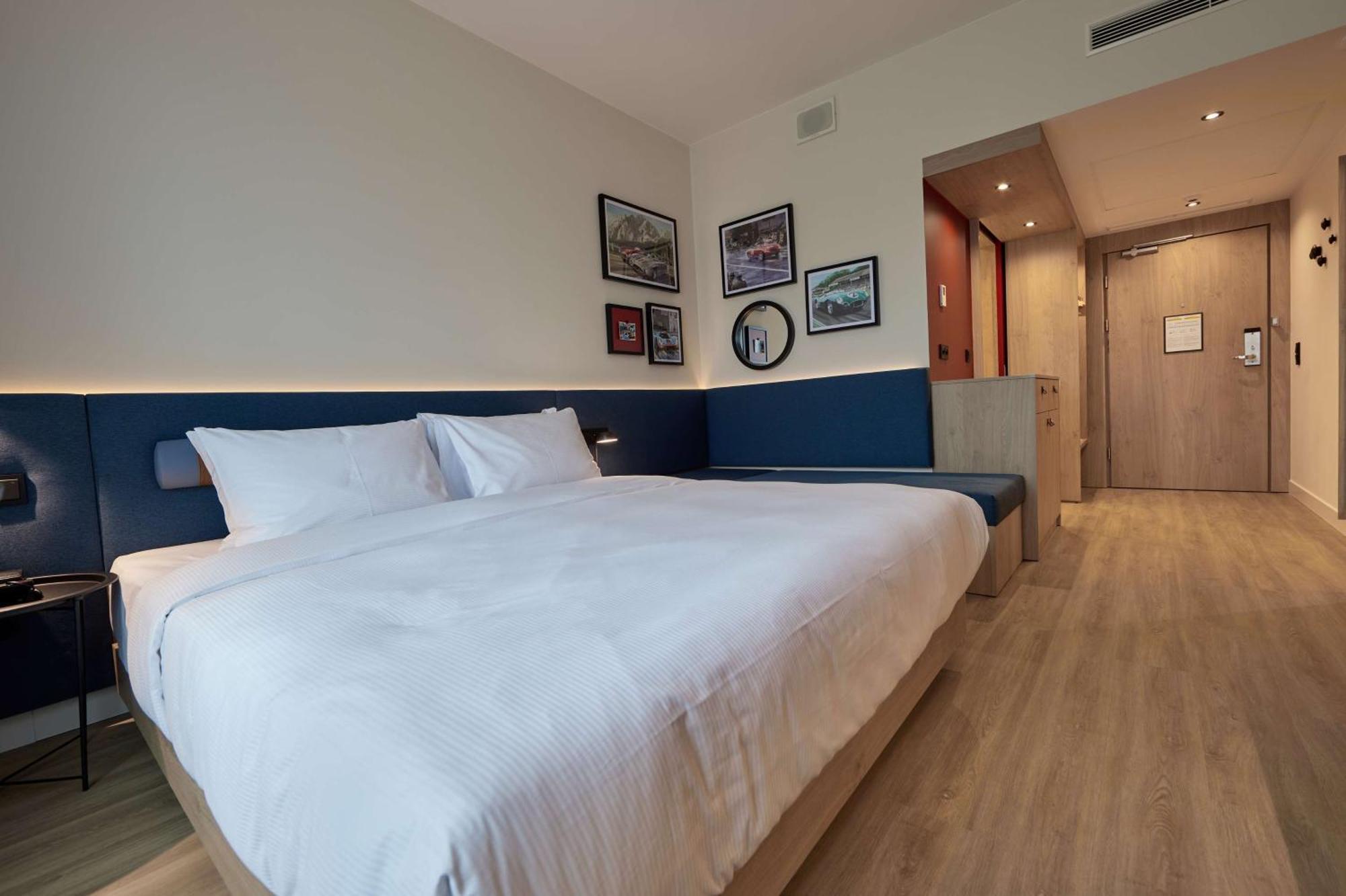 Hotel Hampton By Hilton Poznan Swarzędz Esterno foto