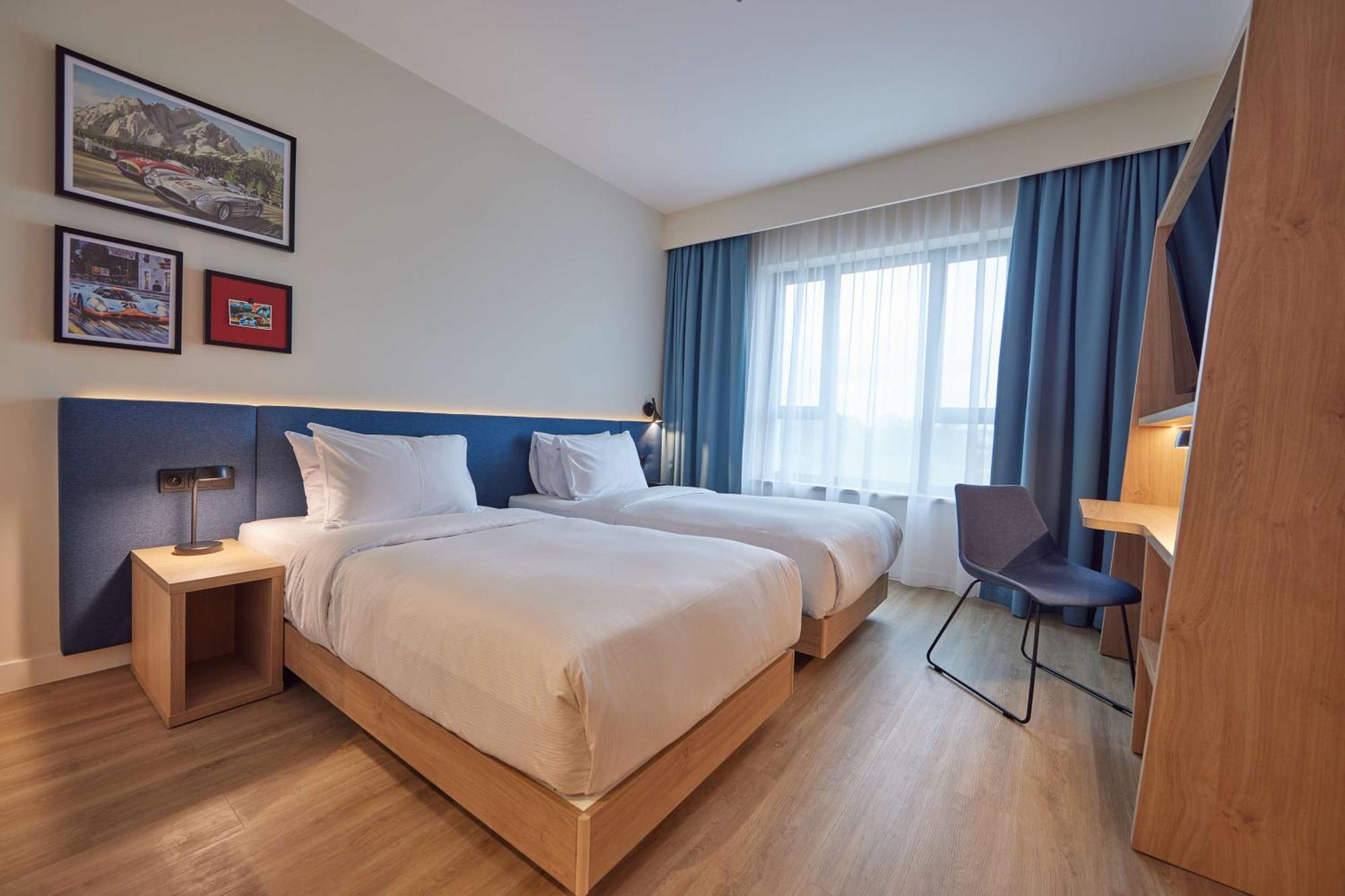 Hotel Hampton By Hilton Poznan Swarzędz Esterno foto